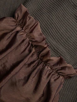 Casual Color Block Turtleneck Sweater with Sheer Ruffle Cuffs