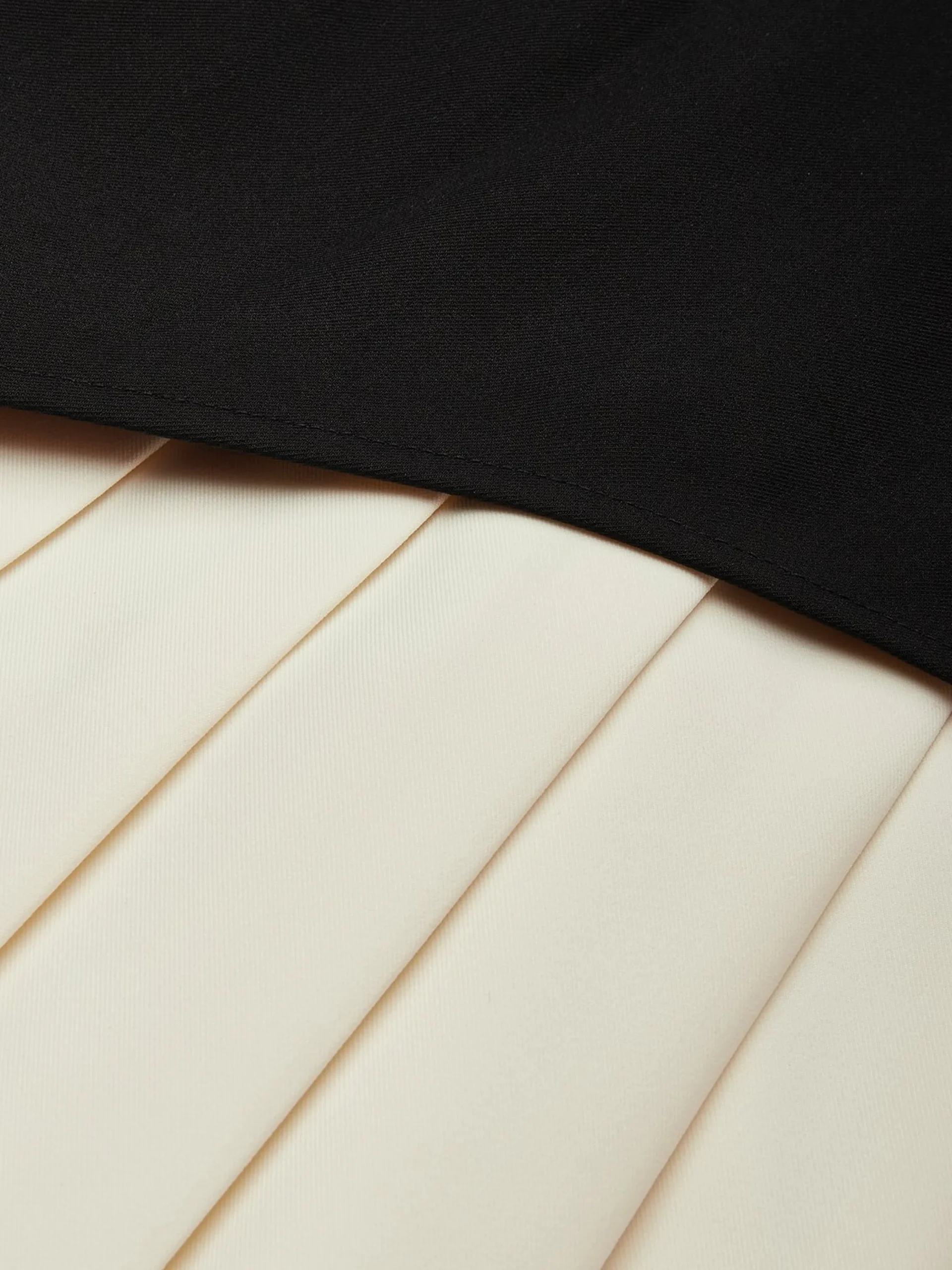 Elegant Color Block Pleated Split Joint Crew Neck Midi Dress