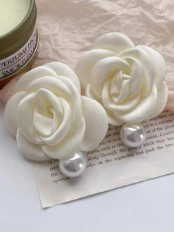 Elegant Flower Imitation Pearl Dangle Earrings