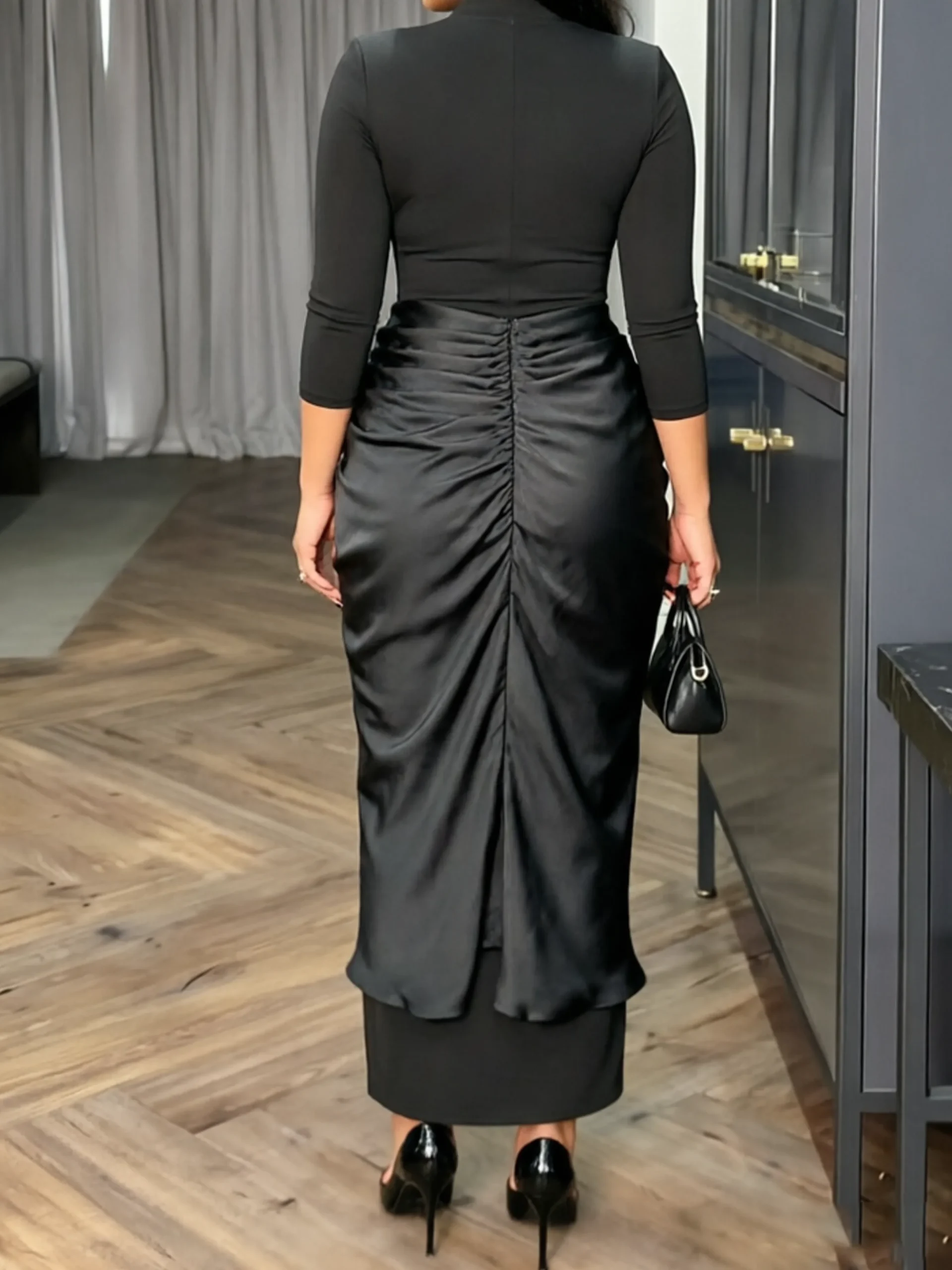 Elegant Plain Folds Crew Neck Maxi Dress