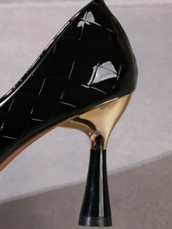 Urban Abstract Geometry Leather Flat