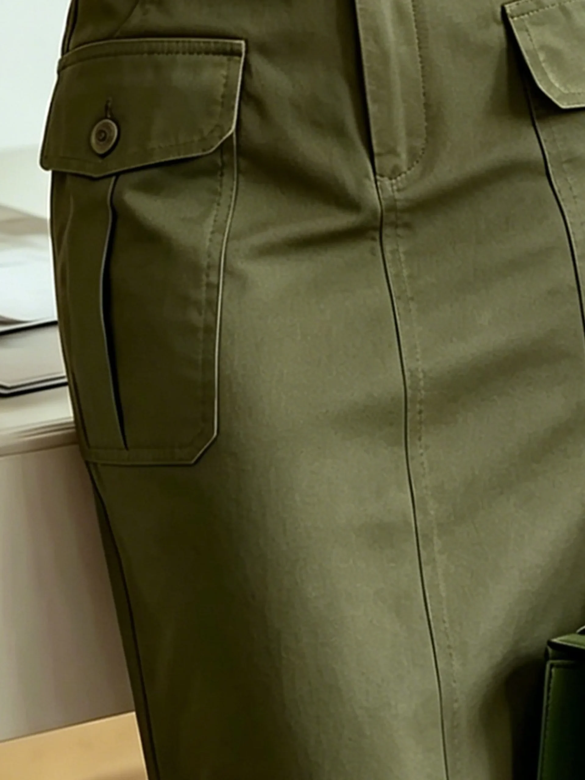 Urban Pockets Plain Knee Length Skirt